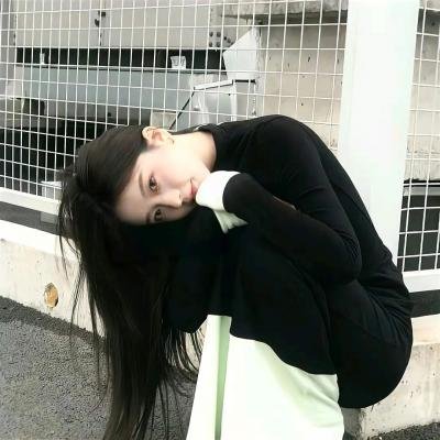 美人无泪